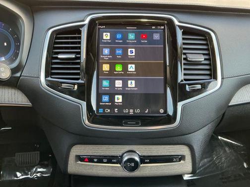 2025 Volvo XC90 B6 Ultra