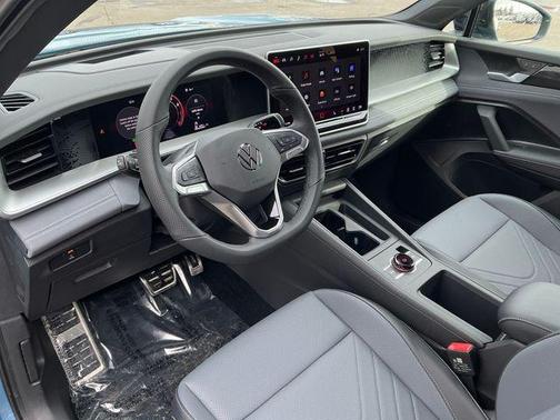 2026 Volkswagen Tiguan 2.0T SE R-Line Black 4MOTION