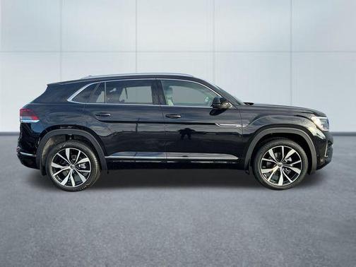 2026 Volkswagen Atlas Cross Sport 2.0T SEL Premium