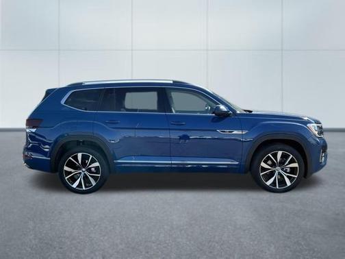 2026 Volkswagen Atlas 2.0T SEL Premium R-Line 4MOTION