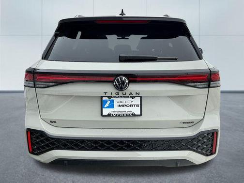 2026 Volkswagen Tiguan 2.0T SE R-Line Black 4MOTION
