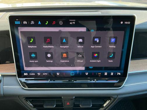 2026 Volkswagen Tiguan 2.0T SEL R-Line 4MOTION