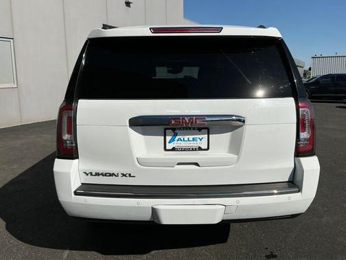 2017 GMC Yukon XL Denali