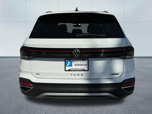 2025 Volkswagen Taos 1.5T SE