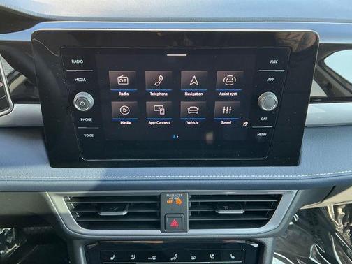 2025 Volkswagen Taos 1.5T SEL