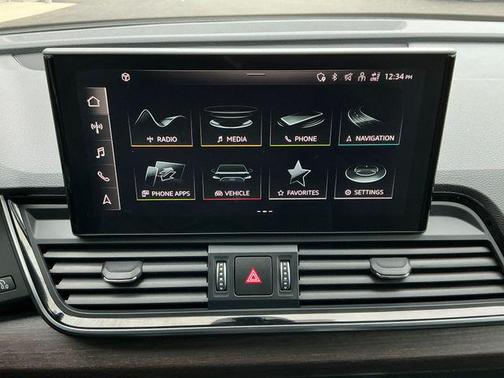 2022 Audi Q5 40 Premium