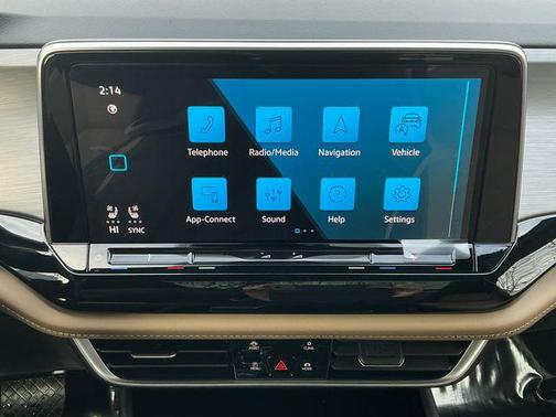 2026 Volkswagen Atlas Cross Sport 2.0T SE w/Technology 4MOTION