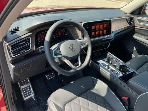 2025 Volkswagen Atlas 2.0T SEL Premium R-Line 4MOTION
