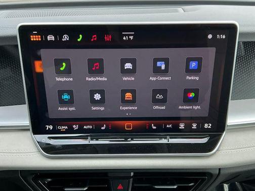 2026 Volkswagen Tiguan 2.0T SE 4MOTION