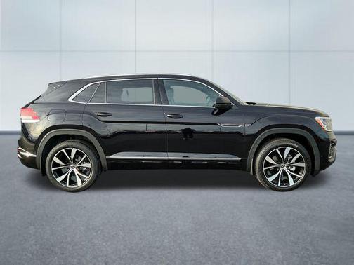 2026 Volkswagen Atlas Cross Sport 2.0T SEL Premium