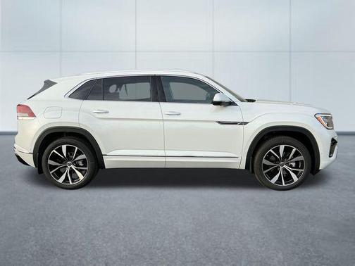 2026 Volkswagen Atlas Cross Sport 2.0T SEL Premium