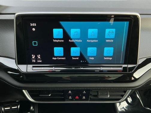 2026 Volkswagen Atlas Cross Sport 2.0T SEL Premium