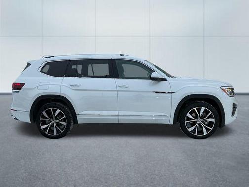 2026 Volkswagen Atlas 2.0T SEL Premium R-Line 4MOTION
