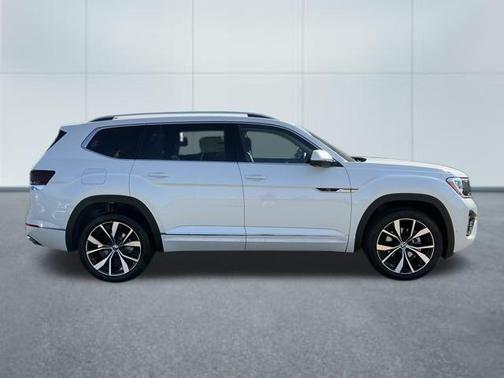 2026 Volkswagen Atlas 2.0T SEL Premium R-Line 4MOTION