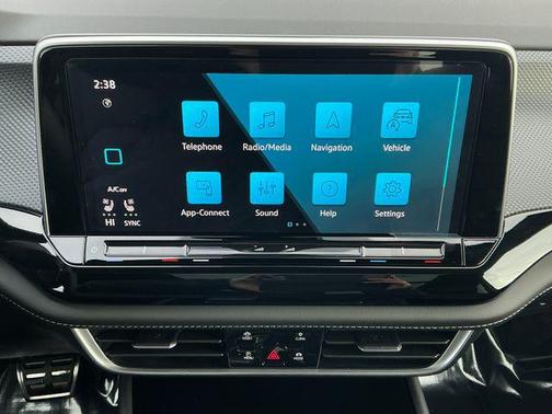 2026 Volkswagen Atlas Cross Sport 2.0T SEL