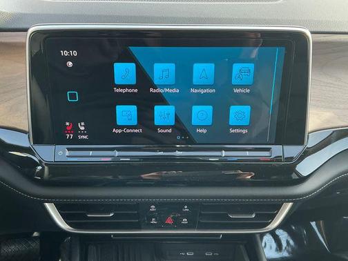 2026 Volkswagen Atlas 2.0T SE w/Technology 4MOTION