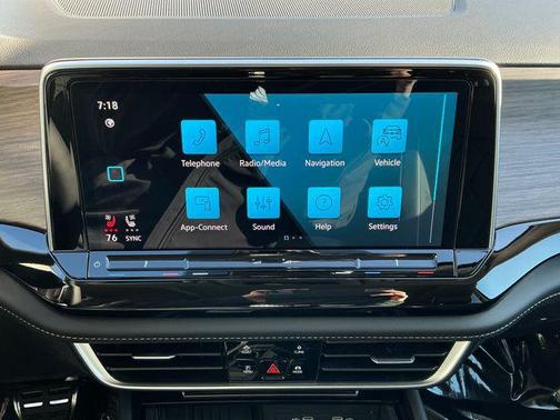 2025 Volkswagen Atlas 2.0T SEL Premium R-Line 4MOTION