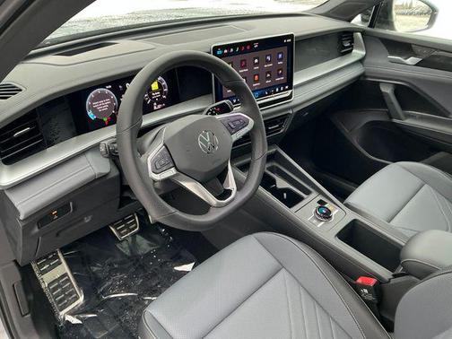 2026 Volkswagen Tiguan 2.0T SE R-Line Black 4MOTION