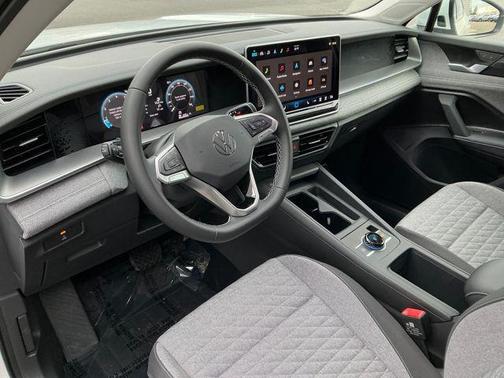 2025 Volkswagen Tiguan 2.0T S 4MOTION