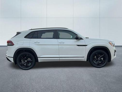 2026 Volkswagen Atlas Cross Sport 2.0T SEL