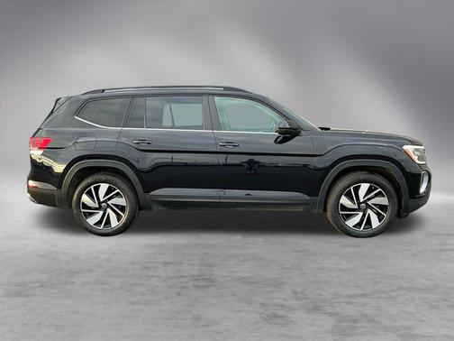 2024 Volkswagen Atlas 2.0T SE w/Technology 4MOTION