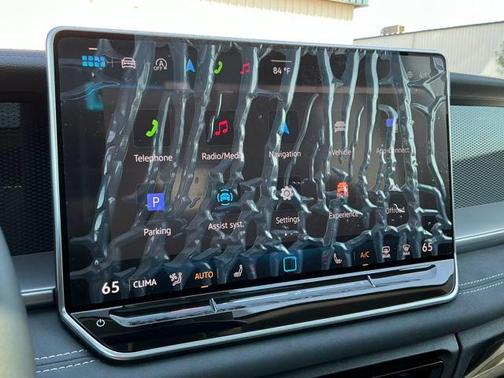 2025 Volkswagen Tiguan 2.0T SE 4MOTION