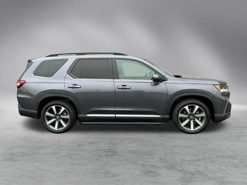 2023 Honda Pilot AWD Elite