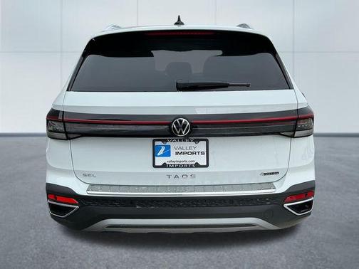 2026 Volkswagen Taos SEL