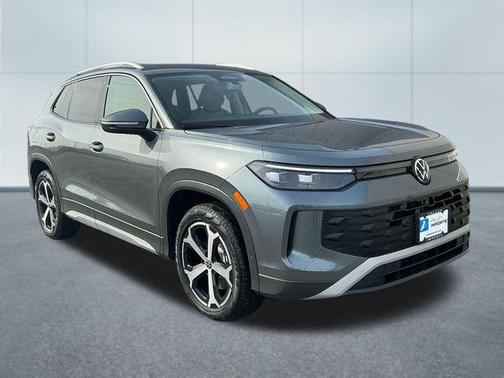 Platinum Gray 2026 Volkswagen Tiguan 2.0T SE 4MOTION