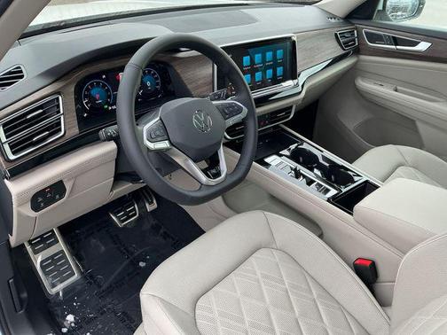 2026 Volkswagen Atlas 2.0T SEL Premium R-Line 4MOTION