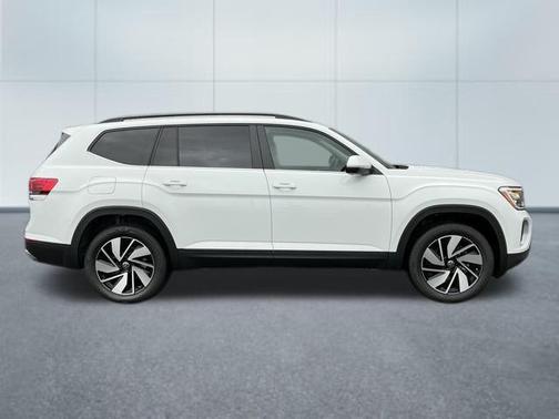 2025 Volkswagen Atlas 2.0T SE w/Technology 4MOTION