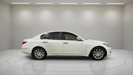 2010 Hyundai Genesis 3.8