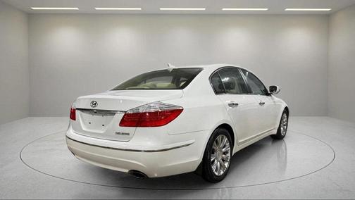 2010 Hyundai Genesis 3.8