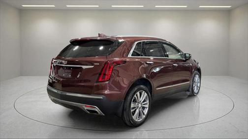 2022 Cadillac XT5 Premium Luxury