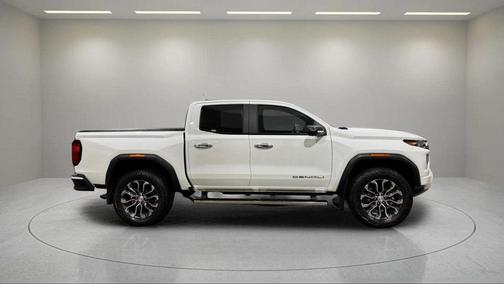 2025 GMC Canyon Denali