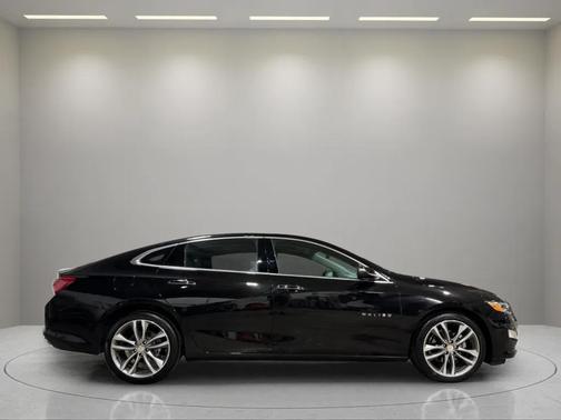 2022 Chevrolet Malibu FWD Premier