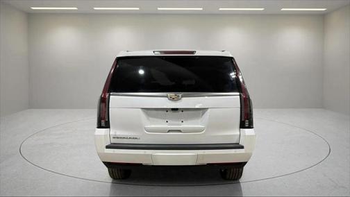 2018 Cadillac Escalade ESV Luxury