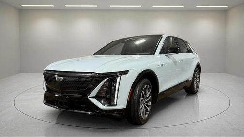 2024 Cadillac LYRIQ Sport