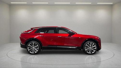 2024 Cadillac LYRIQ Luxury