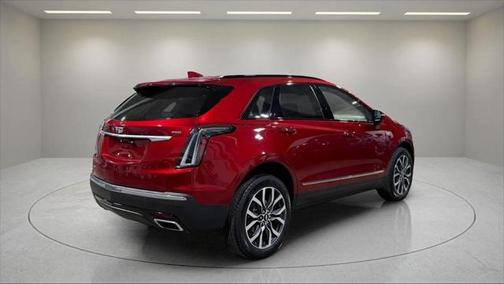 2022 Cadillac XT5 Sport