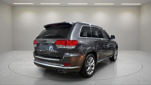 2020 Jeep Grand Cherokee Summit
