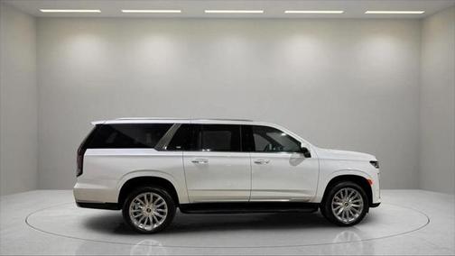 2023 Cadillac Escalade ESV Premium Luxury