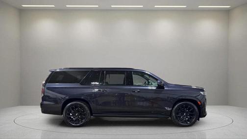 2022 Cadillac Escalade ESV Sport