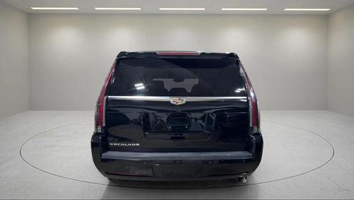 2016 Cadillac Escalade Luxury