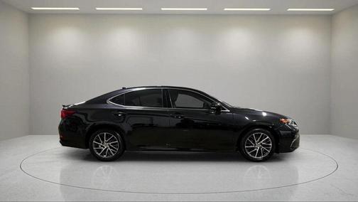 2016 Lexus ES 350 Base