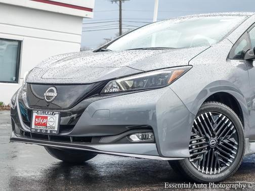 Gun Metallic 2024 Nissan Leaf SV PLUS