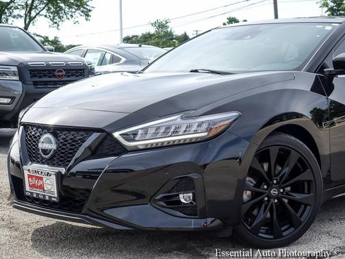 Super Black 2023 Nissan Maxima SR Xtronic CVT
