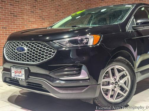 Black Metallic 2024 Ford Edge SEL
