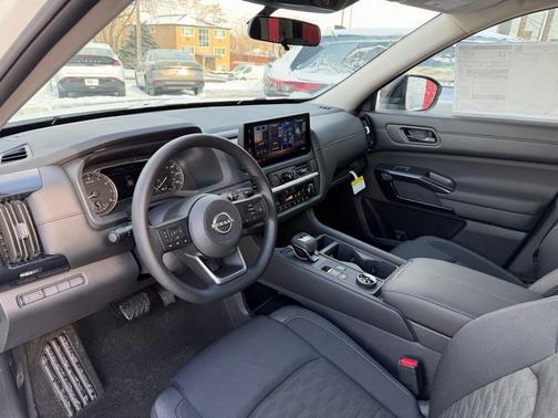 2026 Nissan Pathfinder S