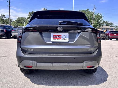 2025 Nissan Kicks SV